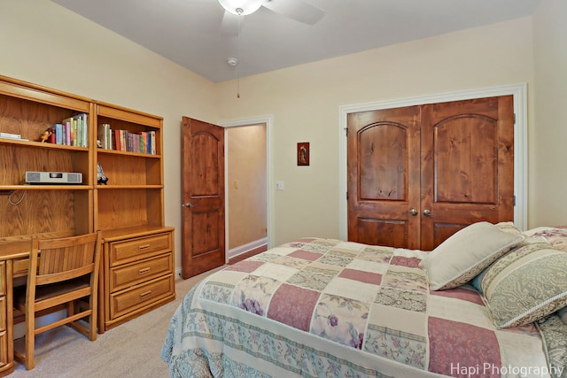 9516 Thousand Oaks Dr, Spring Grove, IL 60081 - bedroom featuring light colored carpet, an office area, a closet, and a ceiling fan