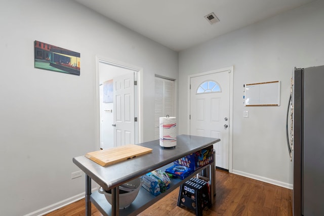 1630 N Avers Ave, Chicago, IL 60647 - entrance foyer with wood finished floors