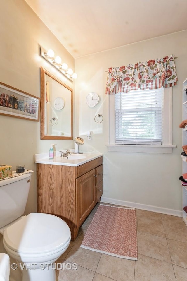 1429 N May St, Joliet, IL 60435 - bathroom featuring vanity and tile patterned floors