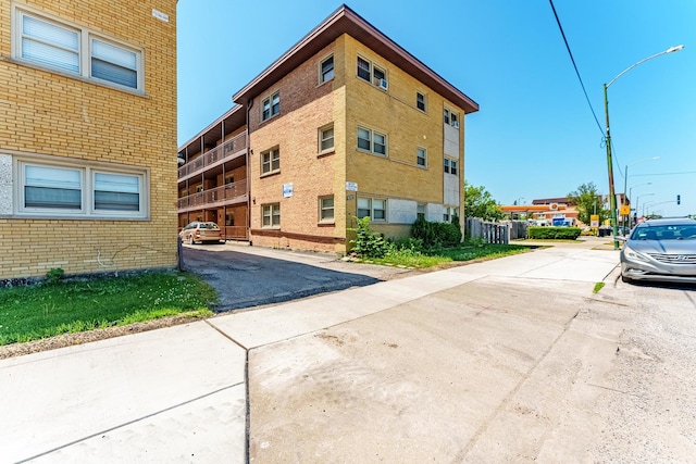 6737 W Irving Park Rd Unit 2C, Chicago, IL 60634 - photo 2