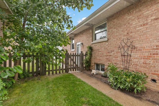 7418 Kildare Ave, Skokie, IL 60076 - view of yard featuring a gate