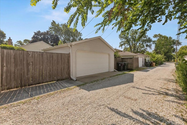 7418 Kildare Ave, Skokie, IL 60076 - view of side of property with a detached garage