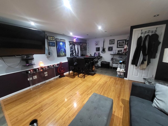 604 Parkshore Dr, Shorewood, IL 60404 - living area featuring a bar, wood finished floors, and recessed lighting