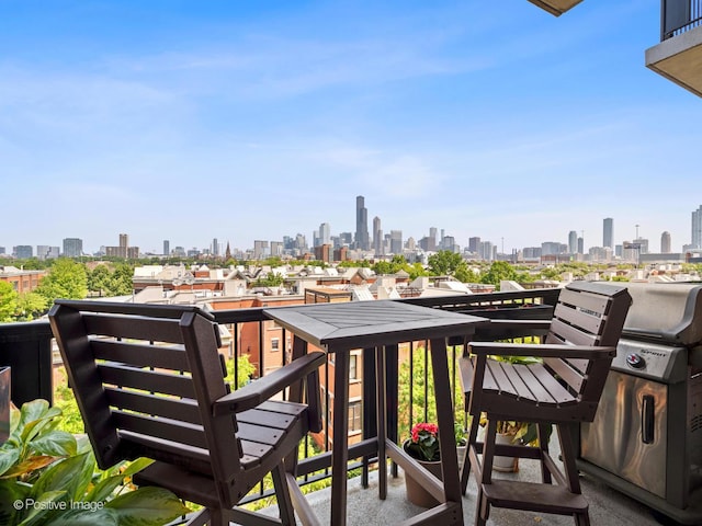 833 W 15th Pl Unit 502, Chicago, IL 60608 - balcony with a skyline view