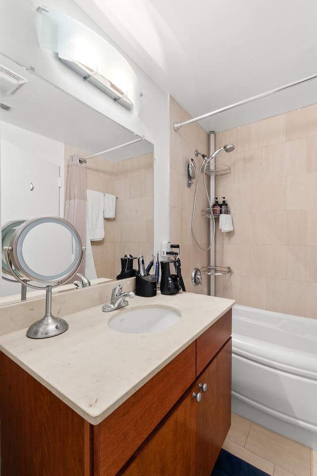 1600 N Halsted St Unit 3C, Chicago, IL 60614 - full bath featuring shower / bath combo, vanity, and tile patterned flooring
