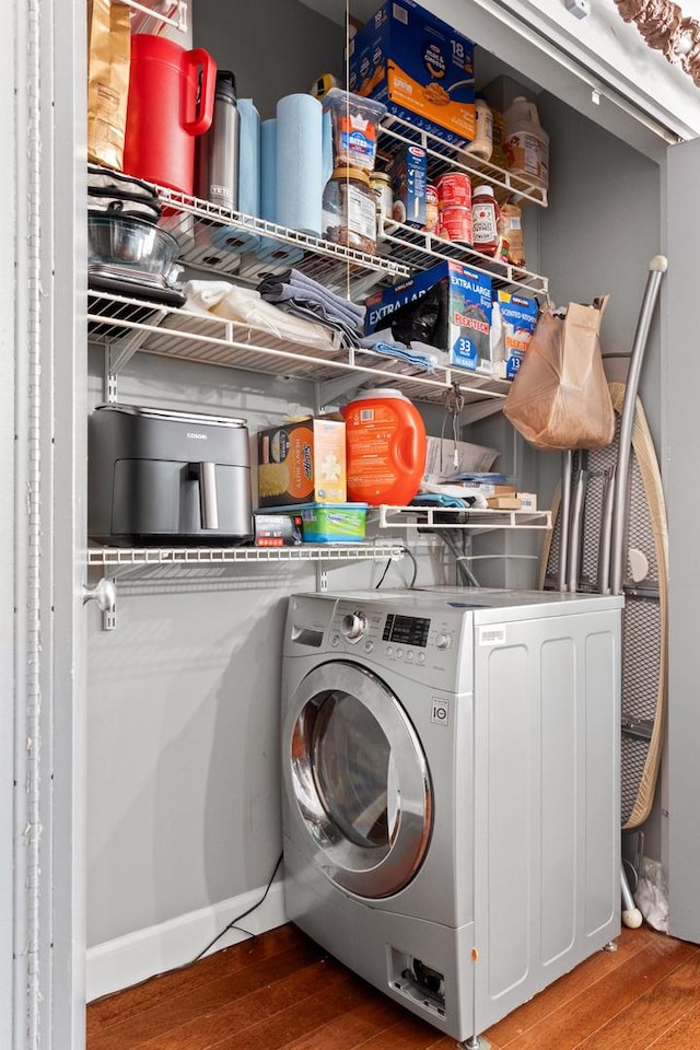 1600 N Halsted St Unit 3C, Chicago, IL 60614 - laundry room with washer / clothes dryer and wood finished floors