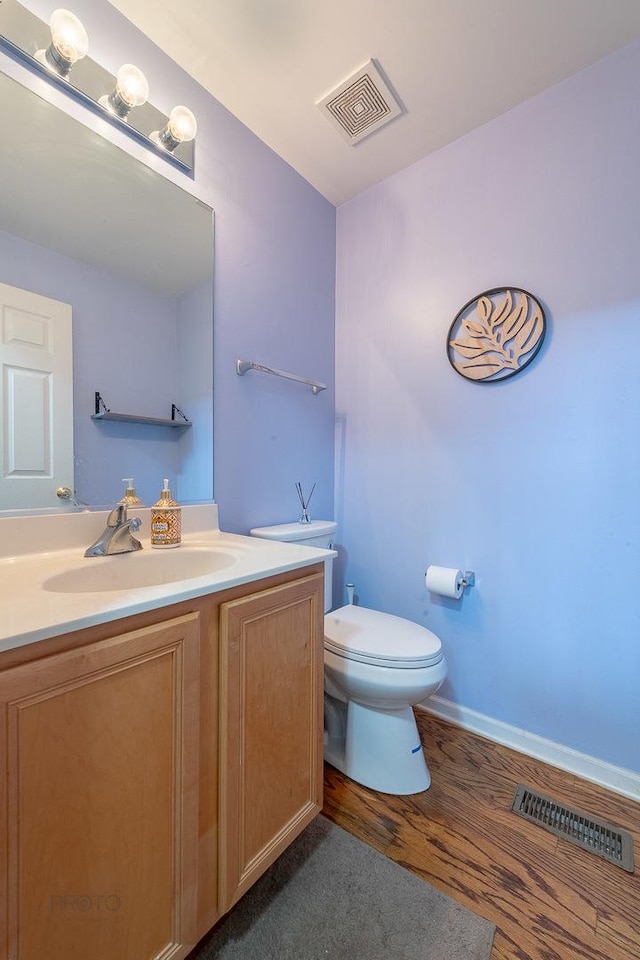 2012 Juniper Ct Unit 2012, Glendale Heights, IL 60139 - bathroom with vanity and wood finished floors