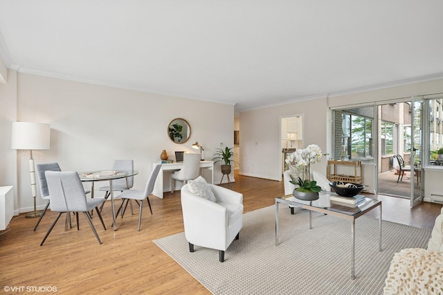 1440 Sheridan Rd Unit 101, Wilmette, IL 60091 - living area featuring crown molding and light wood finished floors