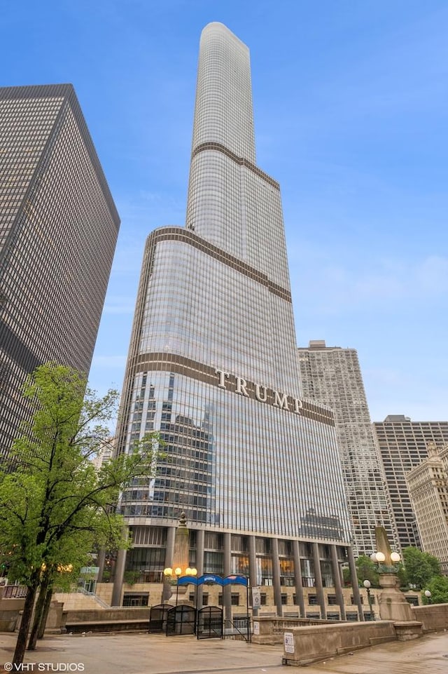 401 N Wabash Ave Unit 44F, Chicago, IL 60611 - view of building exterior