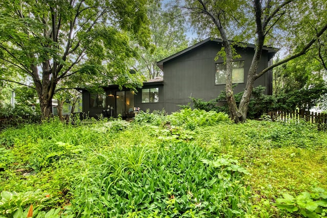 770 Yosemite Trl, Roselle, IL 60172 - view of yard