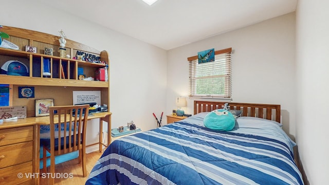 2333 Catherine St, Northbrook, IL 60062 - bedroom featuring wood finished floors