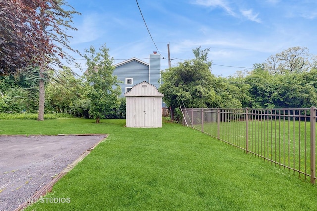 2333 Catherine St, Northbrook, IL 60062 - view of yard with a shed