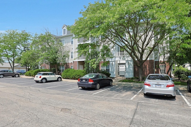3317 Stratford Ct Unit 2E, Lake Bluff, IL 60044 - view of building exterior featuring uncovered parking