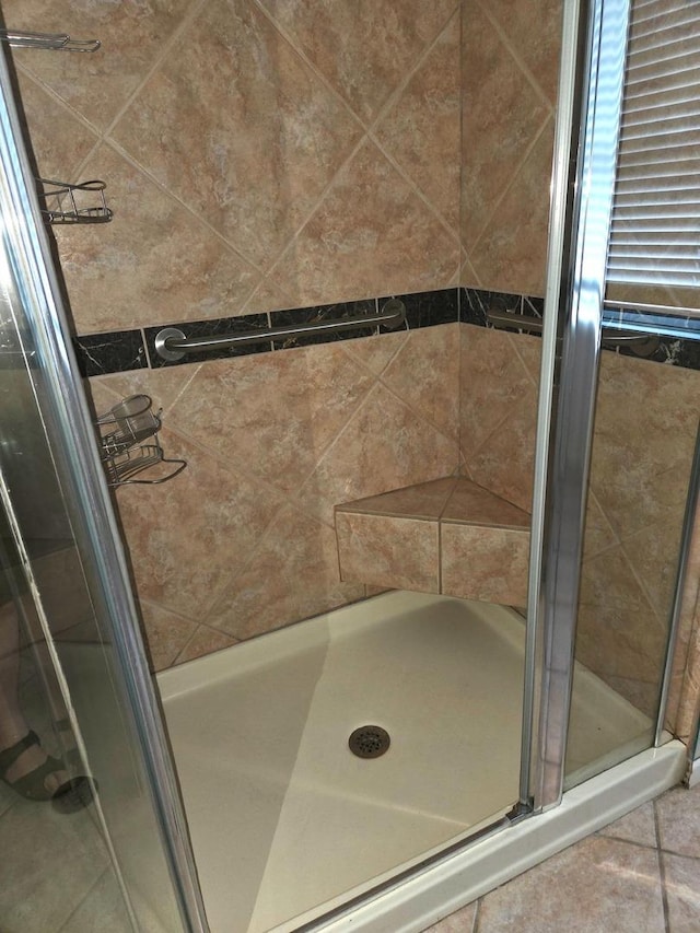 806 Lawler Ave, Wilmette, IL 60091 - bathroom featuring a shower stall