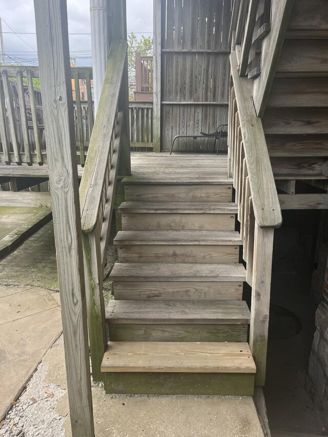 4629 S Langley Ave, Chicago, IL 60653 - view of stairway