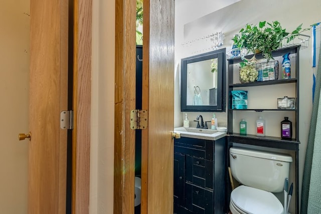 337 E Clark St, Glenwood, IL 60425 - bathroom with toilet and vanity