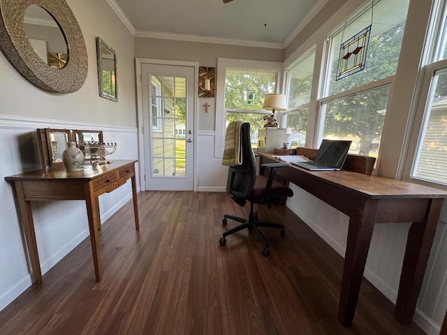 1202 E Van Buren St, Clinton, IL 61727 - office space with wood finished floors, plenty of natural light, crown molding, wainscoting, and a decorative wall