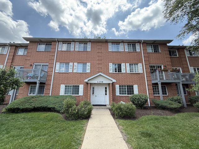 1356 S Lorraine Rd Unit E, Wheaton, IL 60189 - view of building exterior