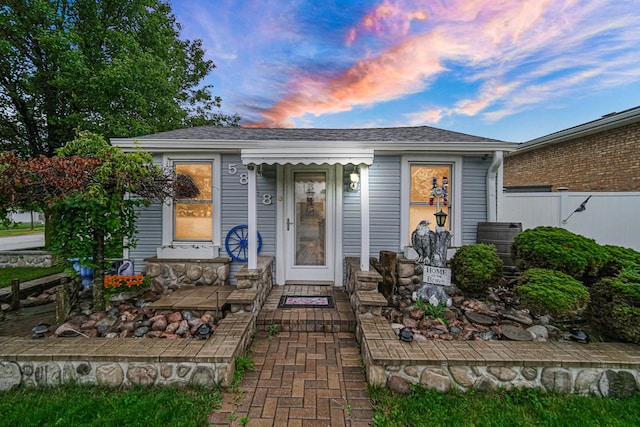 5848 W 89th St, Oak Lawn, IL 60453 - view of front of home featuring a shingled roof