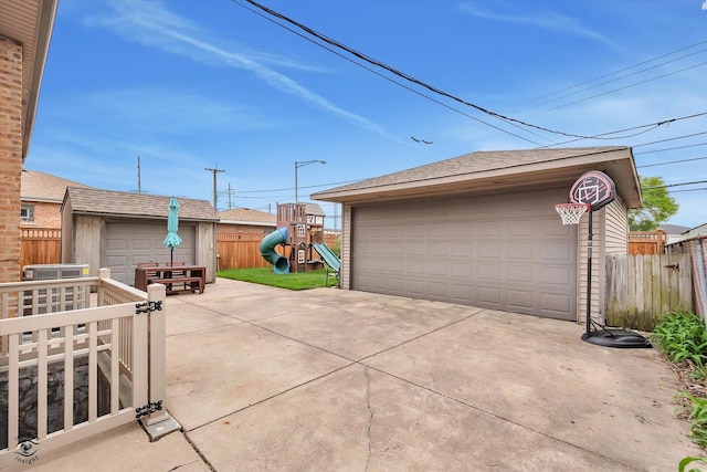 4839 Lamb Dr, Oak Lawn, IL 60453 - view of detached garage