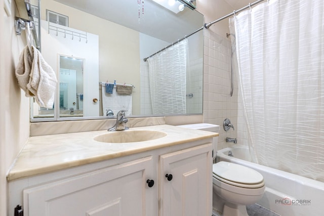 945 E Kenilworth Ave Unit 120, Palatine, IL 60074 - bathroom with shower / bathtub combination with curtain and vanity