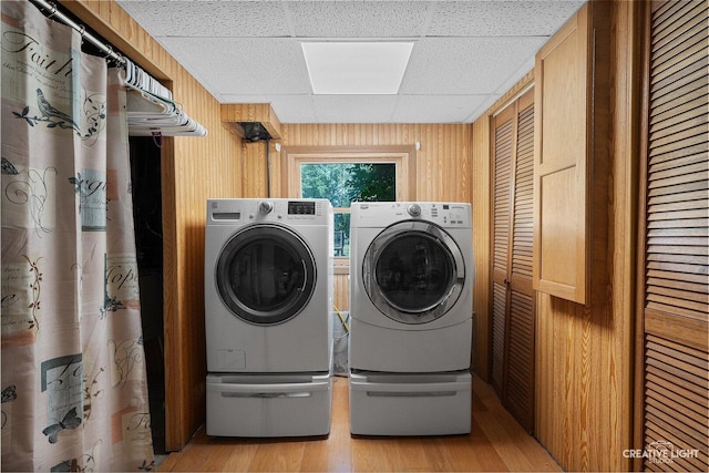 1920 Heather Ln, Joliet, IL 60431 - washroom featuring washer and clothes dryer and light wood-style floors