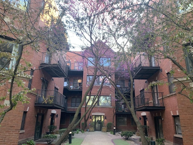 5940 S King Dr Unit 4W, Chicago, IL 60637 - view of property