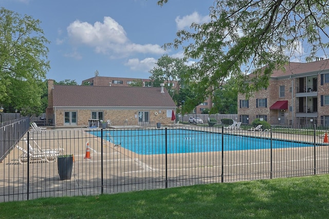 1700 Fayette Walk Unit E, Hoffman Estates, IL 60195 - community pool featuring a patio
