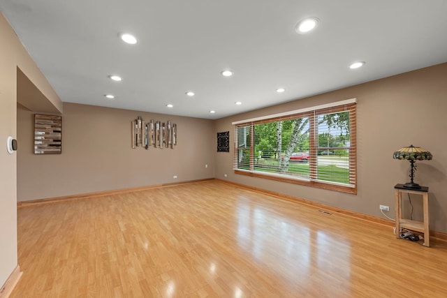 573 Surryse Rd, Lake Zurich, IL 60047 - spare room with light wood-style flooring and recessed lighting