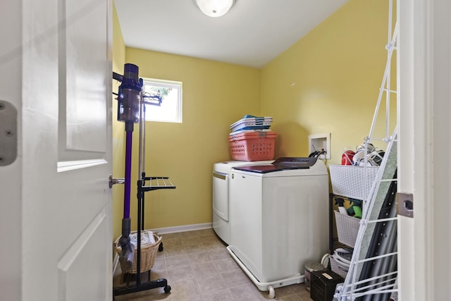 60 Linden Rd, Lake Zurich, IL 60047 - laundry room featuring separate washer and dryer and baseboards