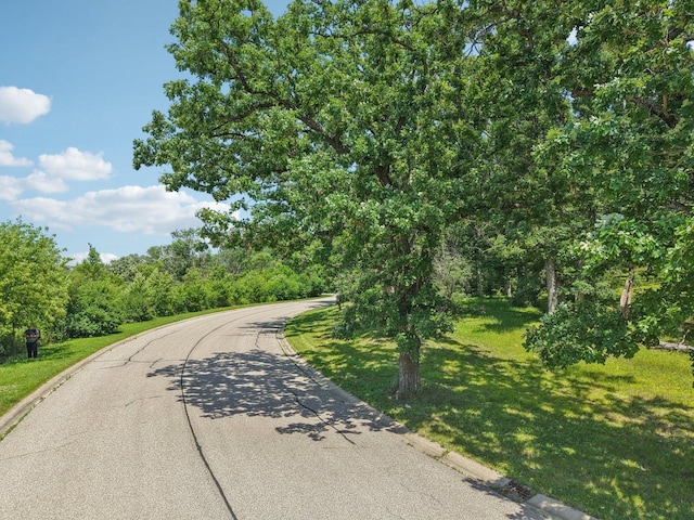 1701 Mason Corte Dr, Lakemoor, IL 60051