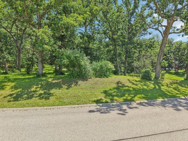 1701 Mason Corte Dr, Lakemoor, IL 60051