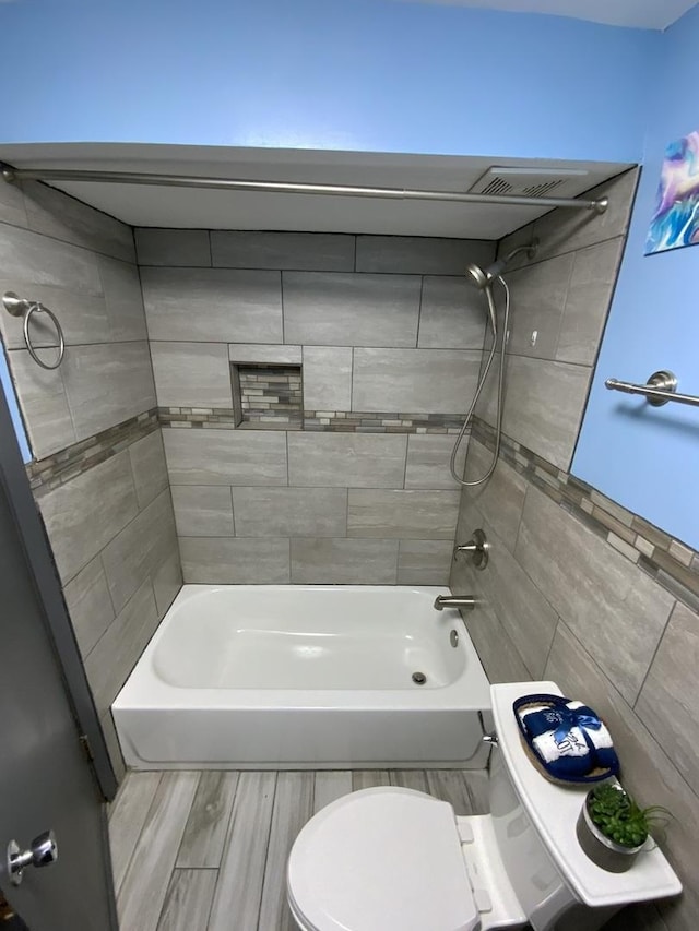 14441 Dante Ave, Dolton, IL 60419 - full bath featuring shower / washtub combination and wood finished floors