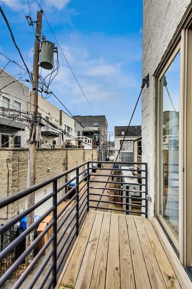 1622 W Ontario St Unit 1E, Chicago, IL 60622 - balcony featuring a residential view