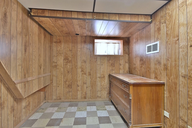 5010 N Merrimac Ave, Chicago, IL 60630 - detailed view of tile patterned floors, wooden walls, and a sauna / steam room