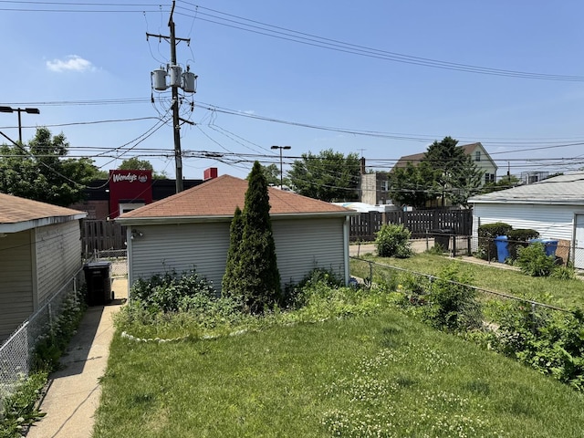 7022 S Claremont Ave, Chicago, IL 60636 - view of yard