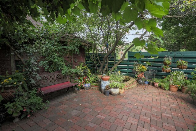 600 E Chicago St, Elgin, IL 60120 - photo 5