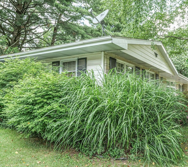 110 Hickory, Villa Grove, IL 61956 - view of home's exterior