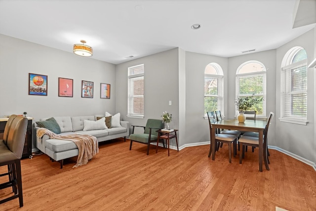 1955 W Melrose St Unit 2, Chicago, IL 60657 - living room featuring light wood-style flooring and recessed lighting