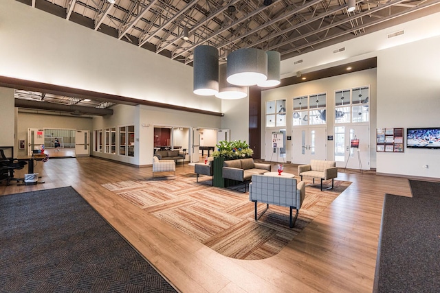 1113 Sapphire Ln, Pingree Grove, IL 60140 - community lobby featuring a towering ceiling
