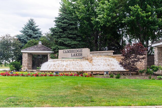 1113 Sapphire Ln, Pingree Grove, IL 60140 - community sign with a lawn
