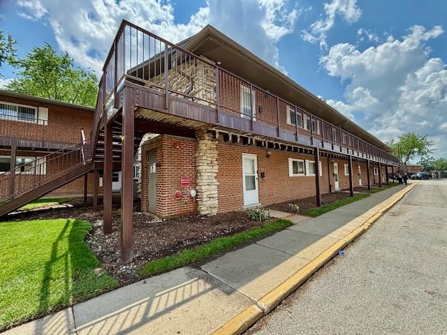 1915 Whitechapel Dr Unit 1A, Mount Prospect, IL 60056 - photo 6