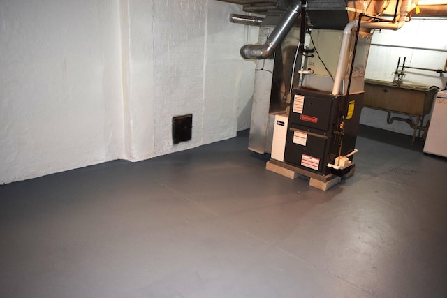 2008 Mcdaniel Ave, Evanston, IL 60201 - unfinished basement featuring heating unit