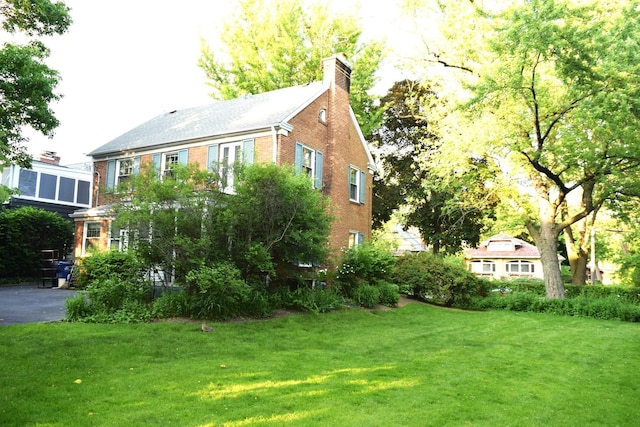 2008 Mcdaniel Ave, Evanston, IL 60201 - view of grassy yard