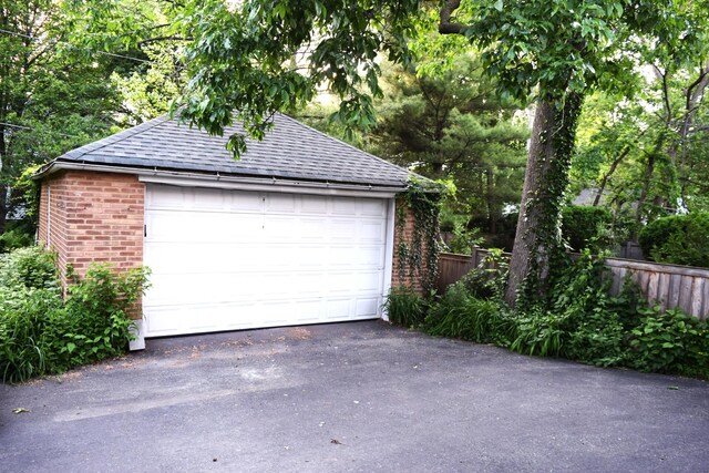 2008 Mcdaniel Ave, Evanston, IL 60201 - view of detached garage