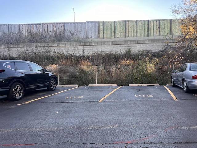 7125 Oconnell Dr Unit 102, Chicago Ridge, IL 60415 - view of uncovered parking lot