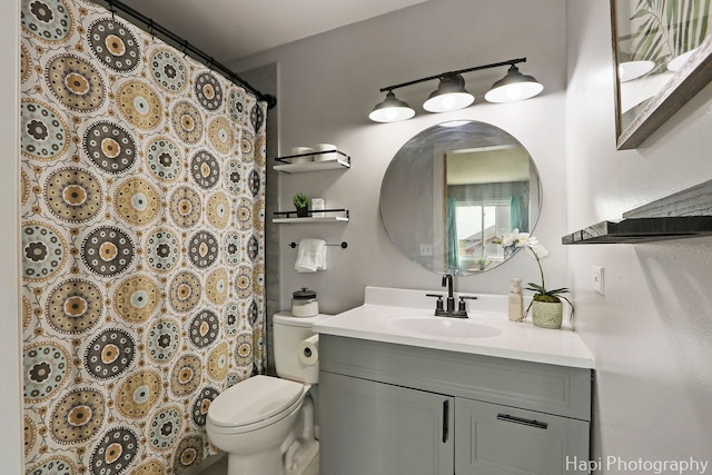 2184 N Masters Ln, Lake Villa, IL 60046 - bathroom featuring vanity and a shower with shower curtain
