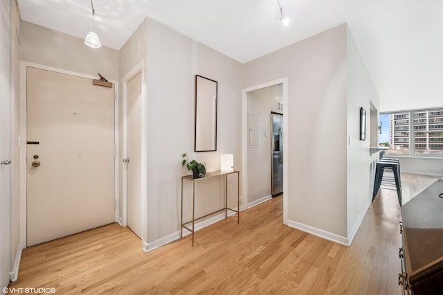 1325 N State Pkwy Unit 7A, Chicago, IL 60610 - foyer featuring light wood-style flooring