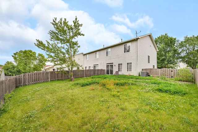 1423 Red Top Ln, Minooka, IL 60447 - rear view of house featuring a fenced backyard
