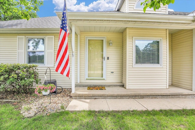 1901 Sumac Dr, Champaign, IL 61821 - entrance to property with a shingled roof